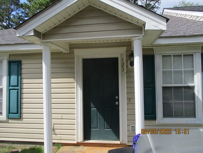 Primary Photo - 125 Clara Jean Ct