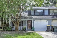 Building Photo - Townhome on Southside