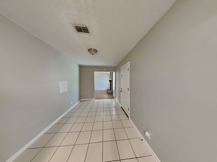Building Photo - 6319 Ian Chad Dr E