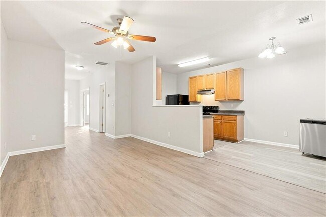 Building Photo - 7130 Brookview Way