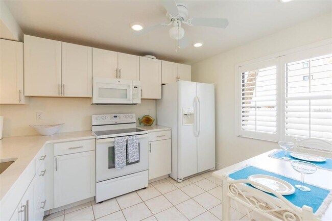 Building Photo - 5510 Del Sol Blvd