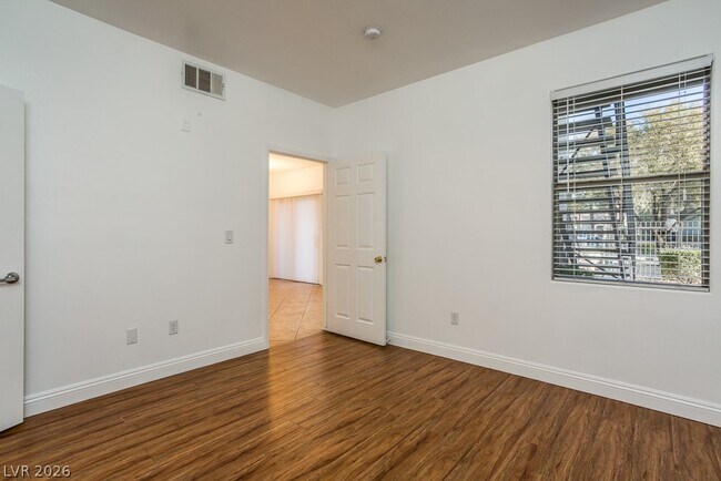 Building Photo - 8000 W Badura Ave