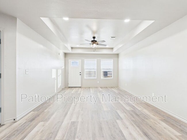 Building Photo - 10524 Tierra Sta. Dr