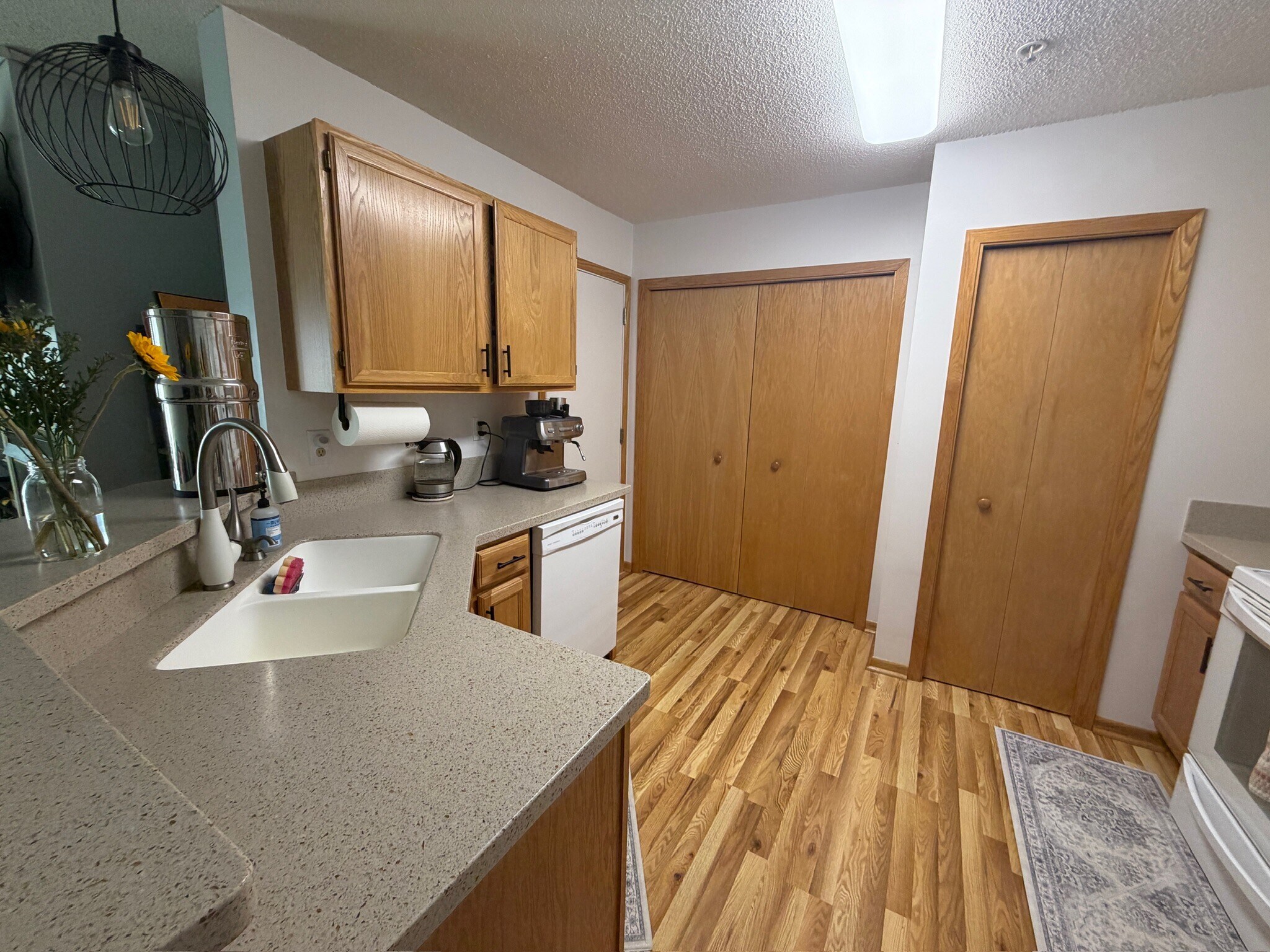 Building Photo - 3702 Little Linden Curv