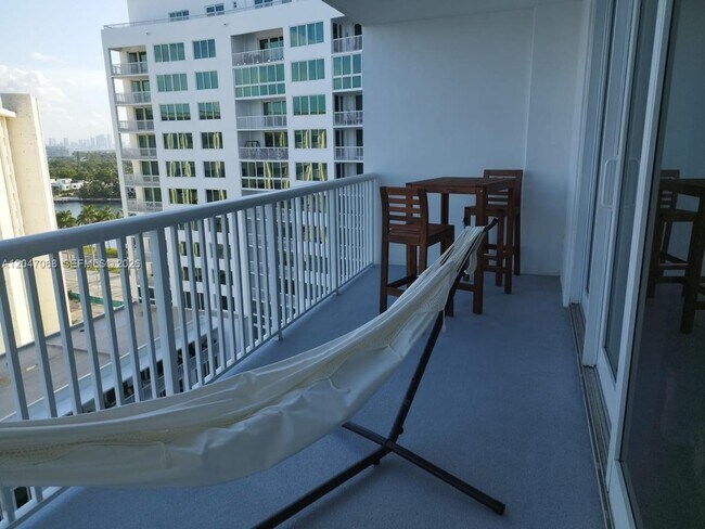 Building Photo - 5401 Collins Ave