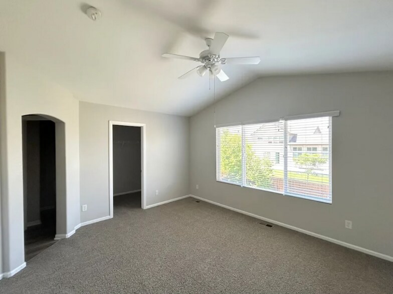 Building Photo - 4393 Mt Harvard St