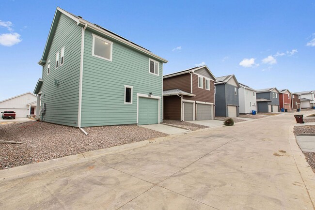 Building Photo - Charming 3-Bedroom Home in South Fort Collins