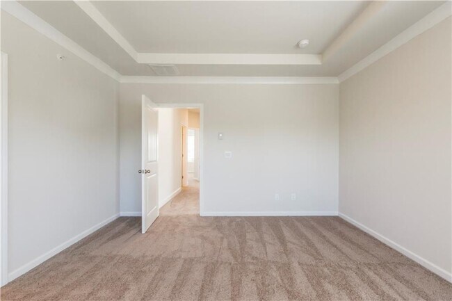 Building Photo - 1662 Mountain Top Ln SE