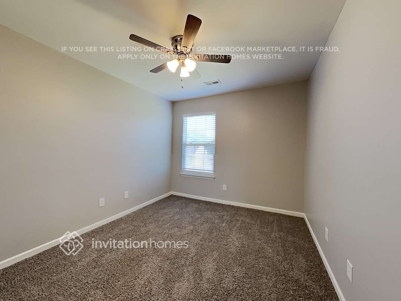 Building Photo - 15249 Pangborn Pl