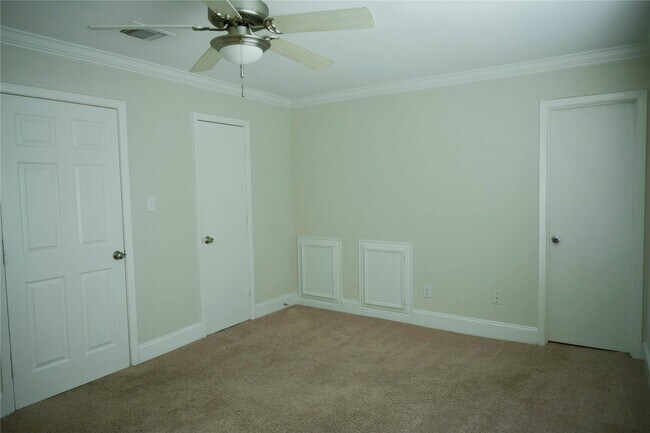 Building Photo - 14209 Briarsage Ct