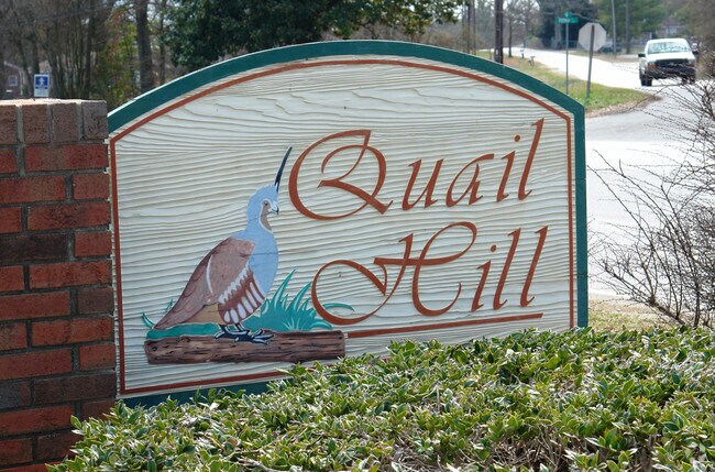 Apartment Sign Photo - 1216 N Main