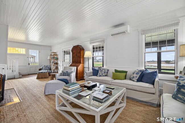 Building Photo - 28 Fenwick Ave