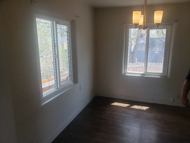 Building Photo - 2105 E Willamette Ave