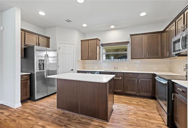 Building Photo - 732 Fortrose Ter