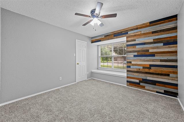 Building Photo - 213 Dodge Trail