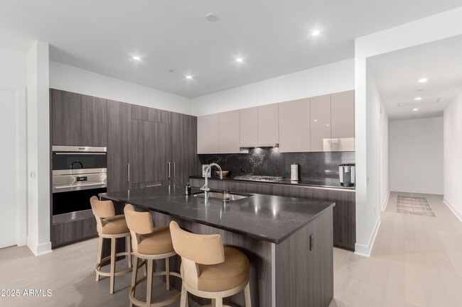 Primary Photo - 19355 N 73rd Way