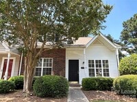 Building Photo - 12402 Bluestem Ln