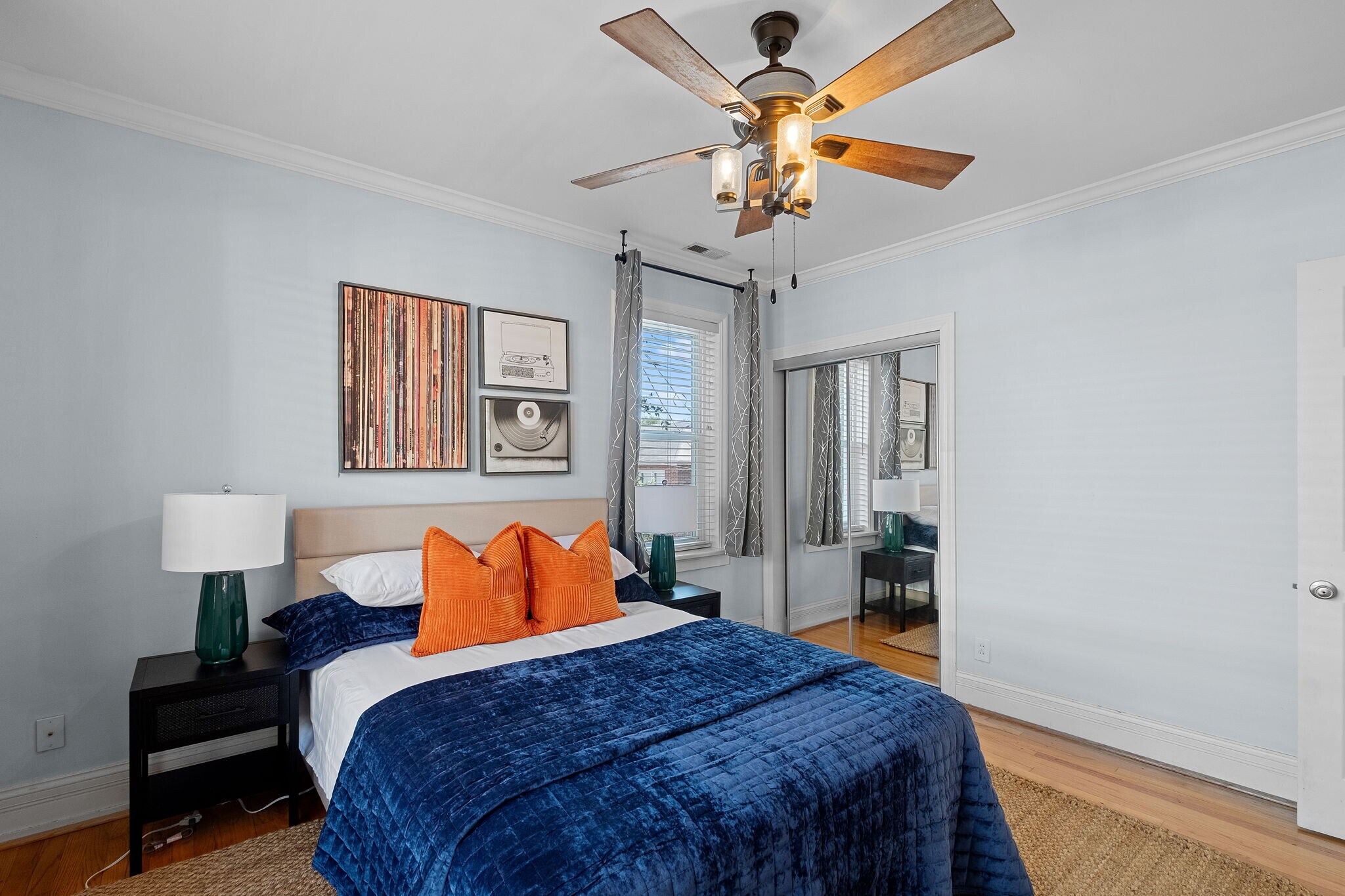 Building Photo - 7055 Dartmouth Ave