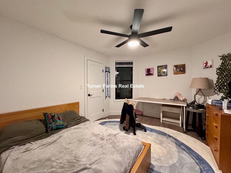 Building Photo - 1516 Tremont St