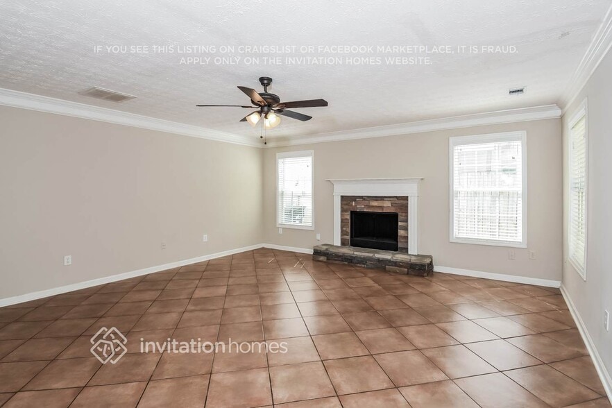 Building Photo - 2802 Wynhaven Oaks Way