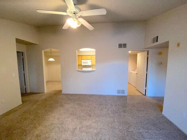 Building Photo - NW Reno Luxury Condo - Fitness Center, Poo...