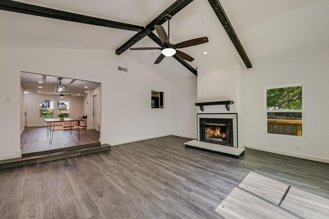 Building Photo - 6913 Shannon Dr