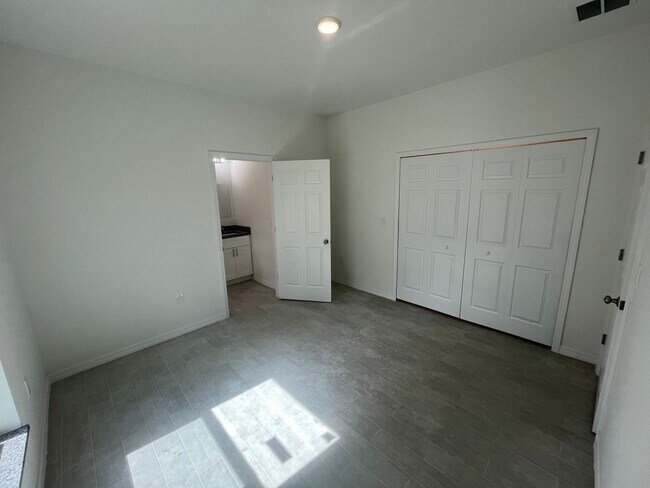 Building Photo - ASK IS ABOUT FREE RENT-BRAND NEW 2 BEDROOM...