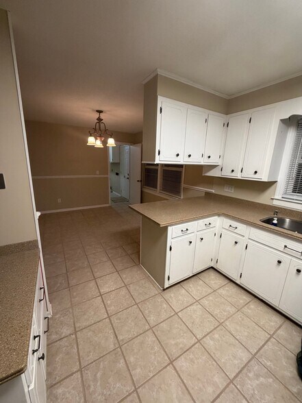 Building Photo - 280 Currituck Rd