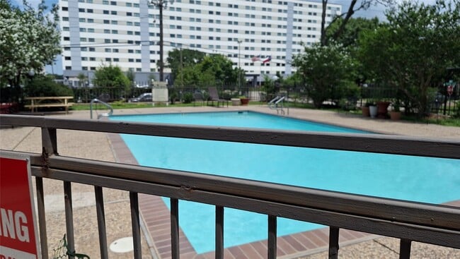 Building Photo - 7510 Hornwood Dr