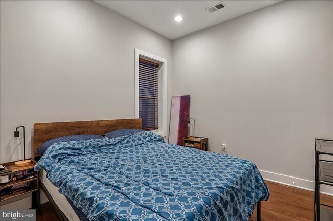 Building Photo - 30 Hanover Pl NW