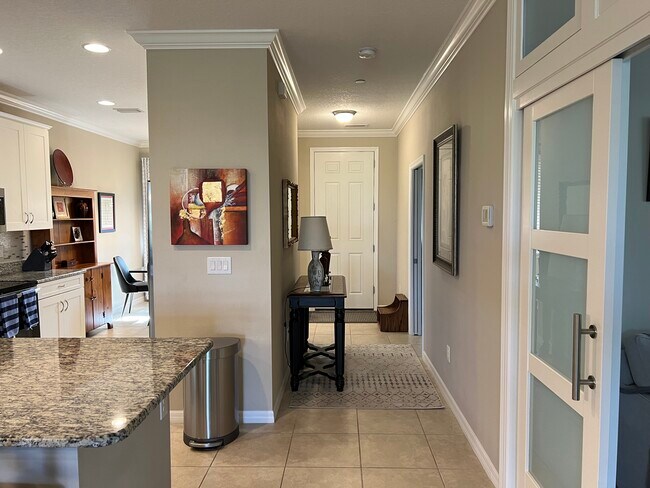 Building Photo - 13737 Messina Loop