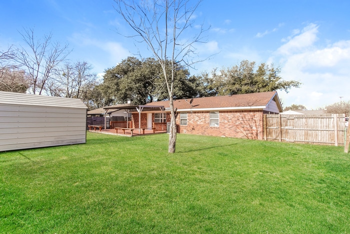 Building Photo - 218 Leighton Dr