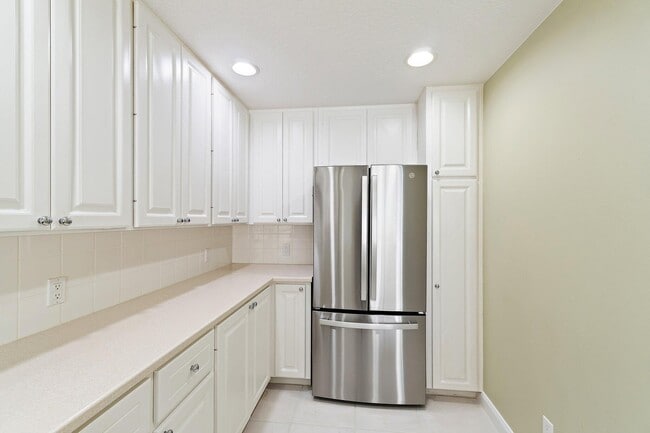 Building Photo - 4526 Illicium Dr