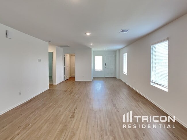 Building Photo - 3009 Twisted Myrtle Dr