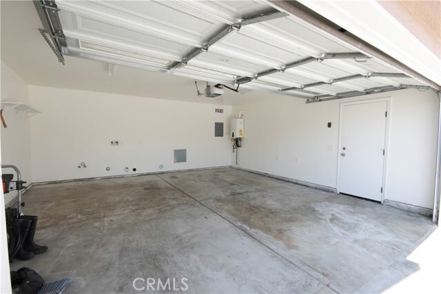 Building Photo - 1040 W Almond Ave