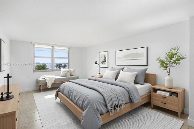 Building Photo - 5 Island Ave