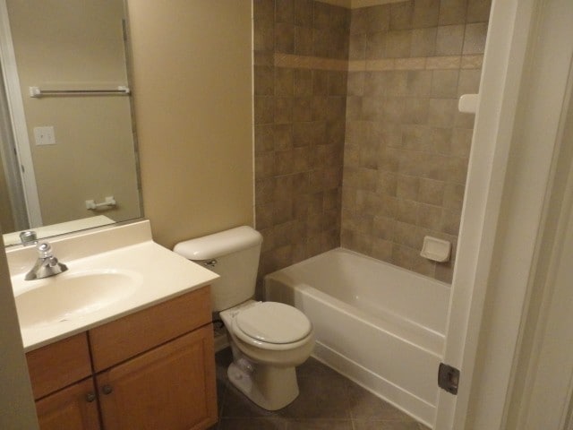 Building Photo - 2062 Middlebury Dr