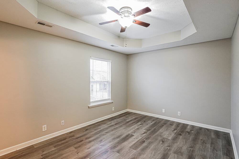 Building Photo - 1043 Tom Hailey Blvd