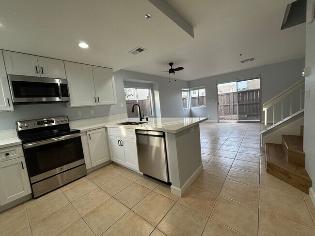 Building Photo - 8931 Windham Ct