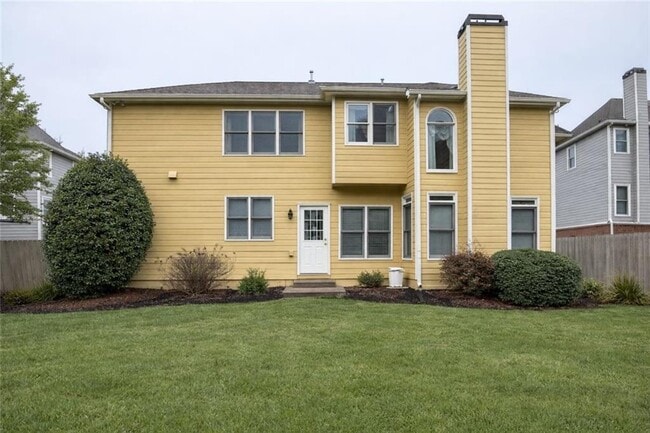 Building Photo - 915 Bishops Crossing