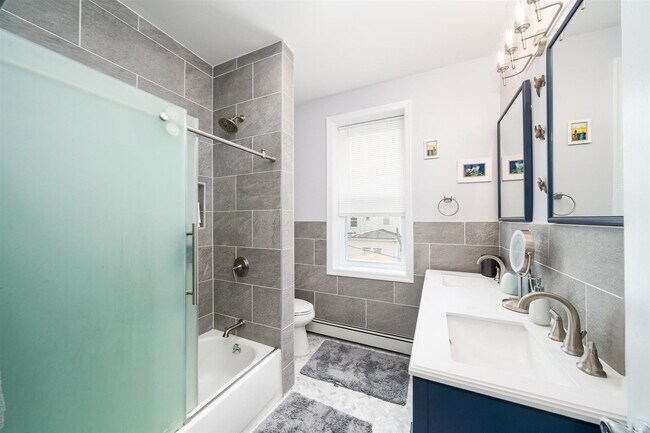 Building Photo - 27 Reservoir Ave