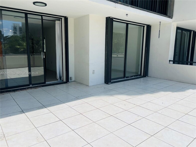 Building Photo - 2333 Brickell Ave