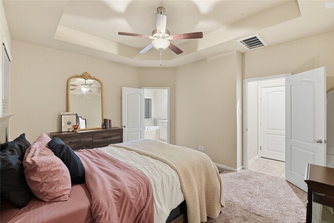 Building Photo - 6818 Aspen Peak Dr