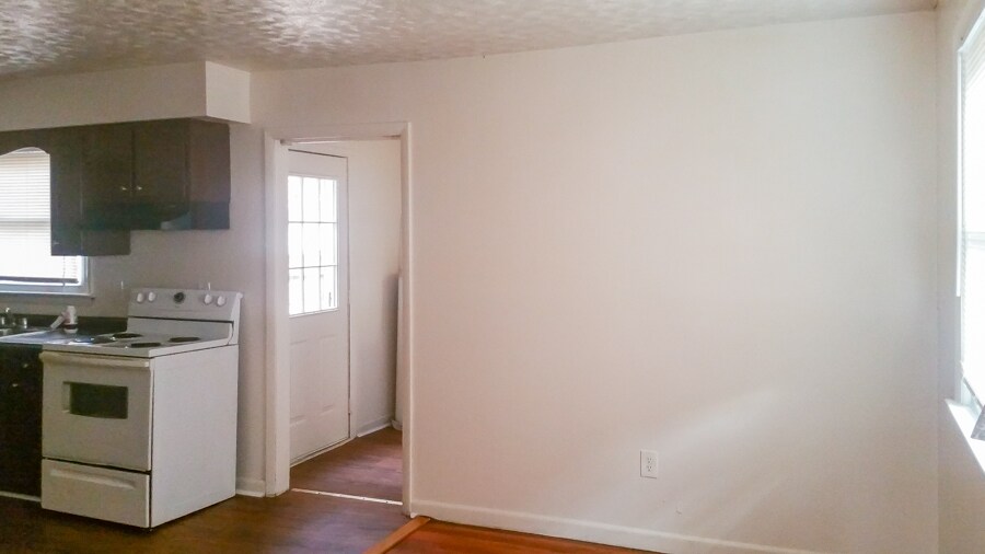 Building Photo - 2303 Maclin Cir