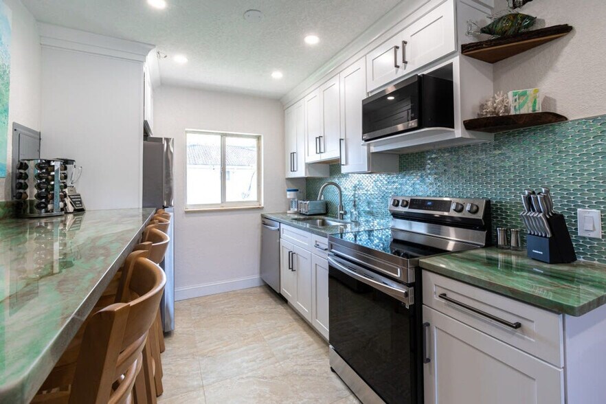 Building Photo - 400 S Atlantic Ave