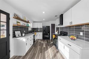 Building Photo - 710 Carpenter Dr