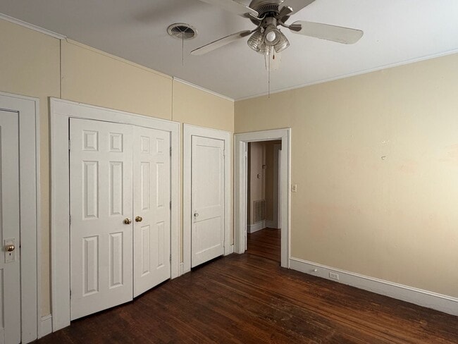 Building Photo - 3432 Broadmoor Blvd