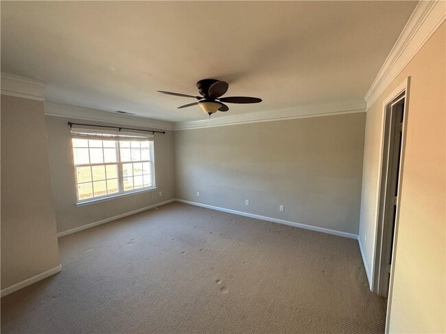 Building Photo - 5571 Lindeman Ln