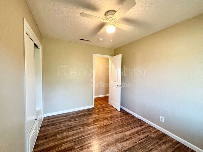 Building Photo - 1531 Marguerite St