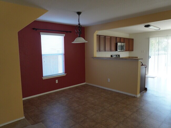 Building Photo - 25307 Colt River